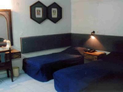 לקנאו Charans Guest House מראה חיצוני תמונה